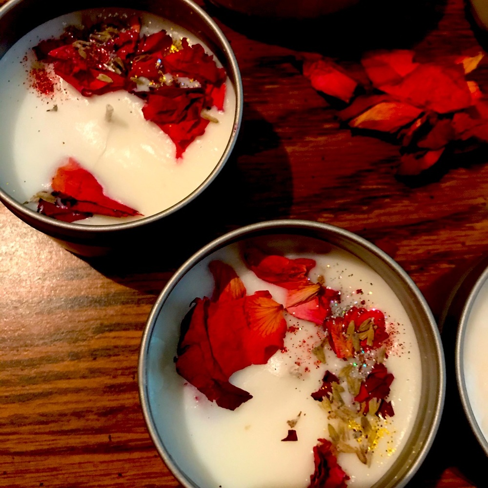 Real lavender buds and Rose petals candle